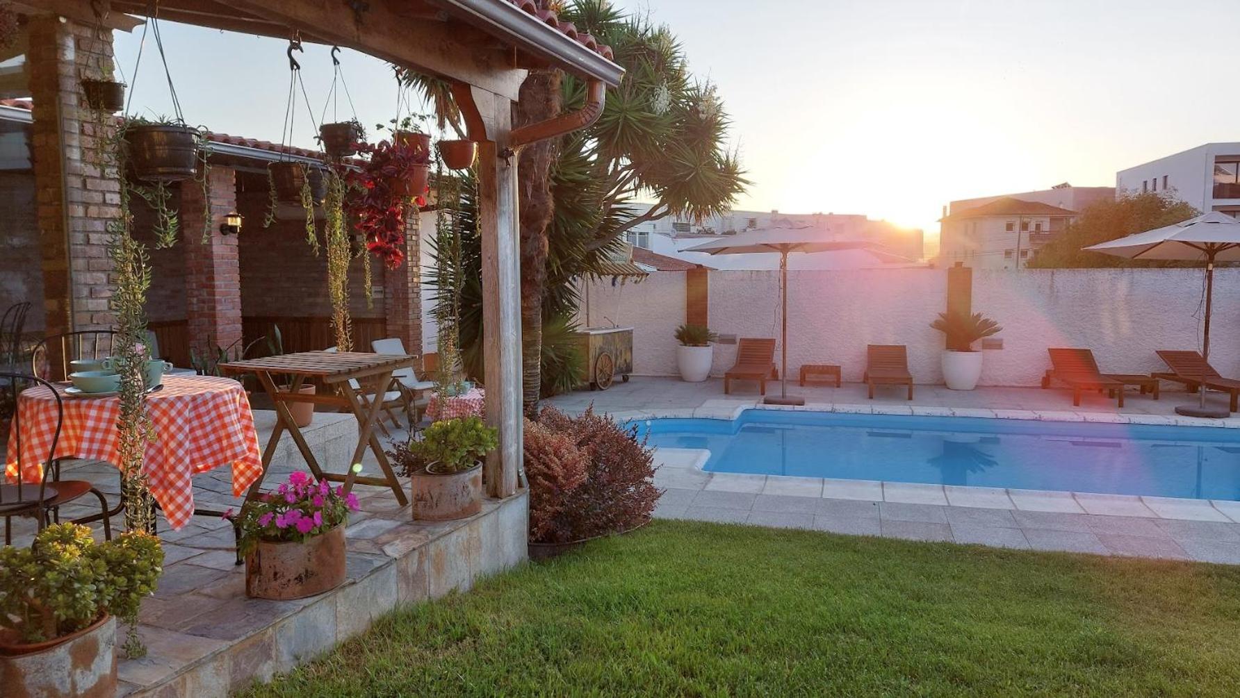 Villa Dos Corceis เอสโปเซนเด ภายนอก รูปภาพ