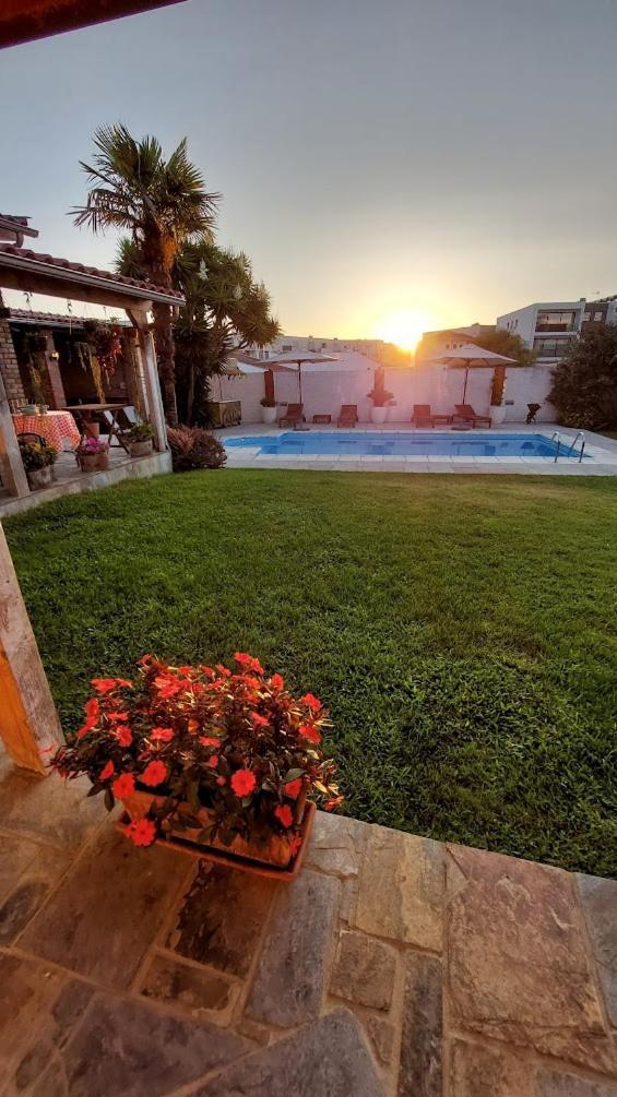 Villa Dos Corceis เอสโปเซนเด ภายนอก รูปภาพ